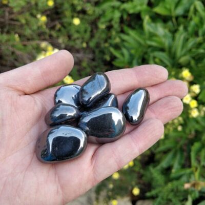 hematite tumbled stone