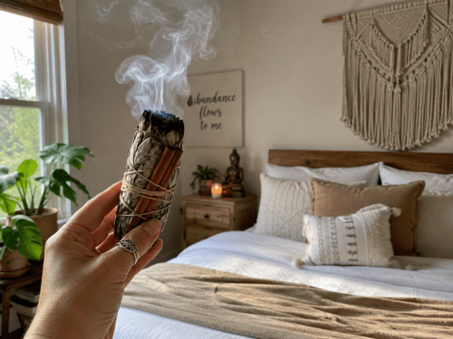 How to Use Sage and Cinnamon for Abundance